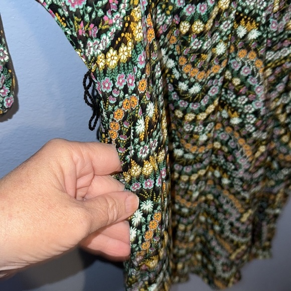 LOFT Garden Button Dolan Dress - medium. HH - Picture 6 of 7